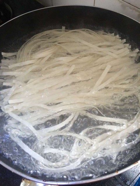 香菇面条步骤2