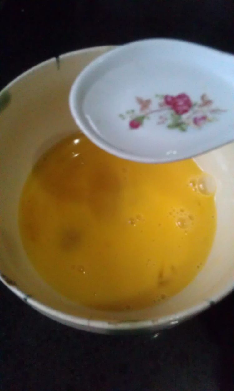 鸡蛋面饼步骤2