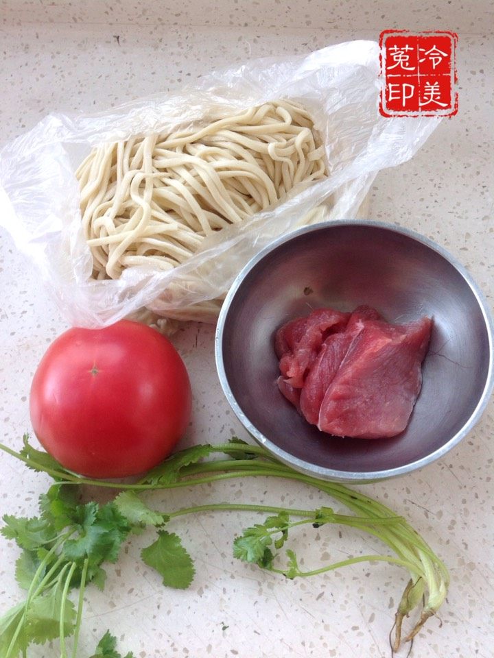 #美味的朋友#西红柿肉步骤1
