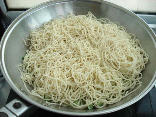 豆角素焖面步骤3
