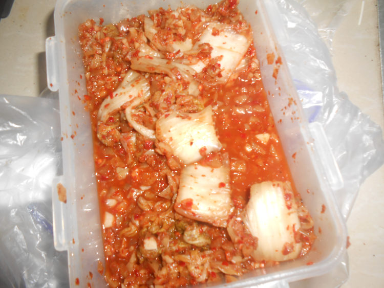 酸白菜炒面步骤4