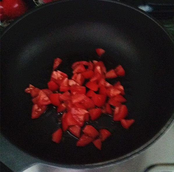 番茄汁酱拌面步骤3