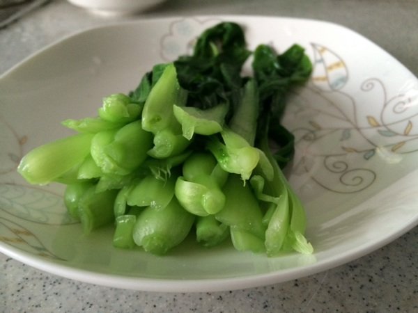 青菜肉酱面步骤2
