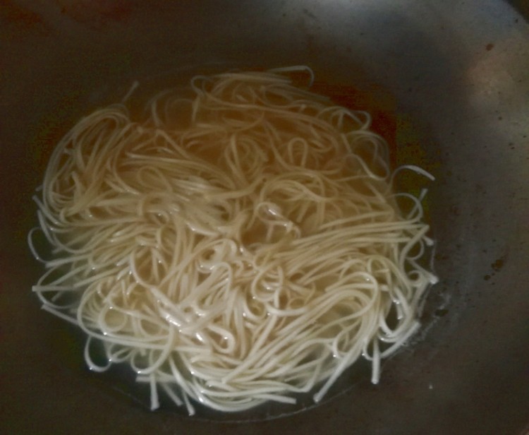 紫菜虾皮蛋丝面步骤2
