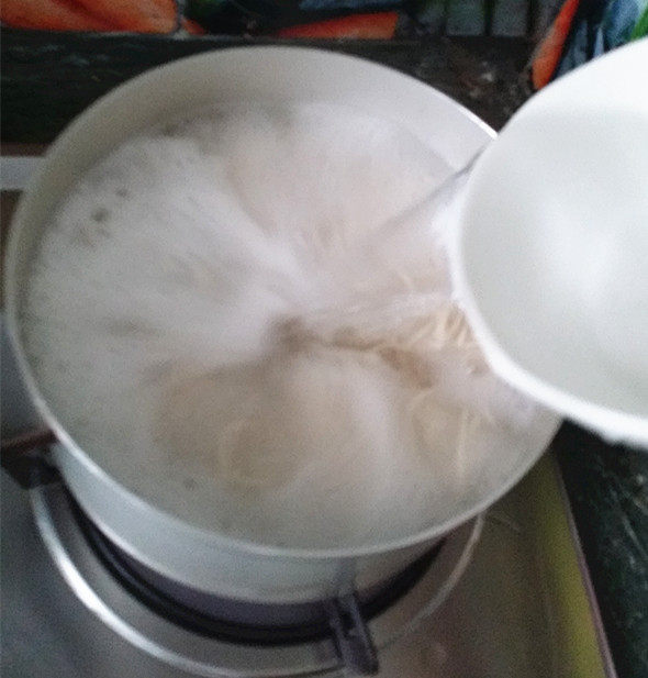 蔬菜酱拌面步骤3