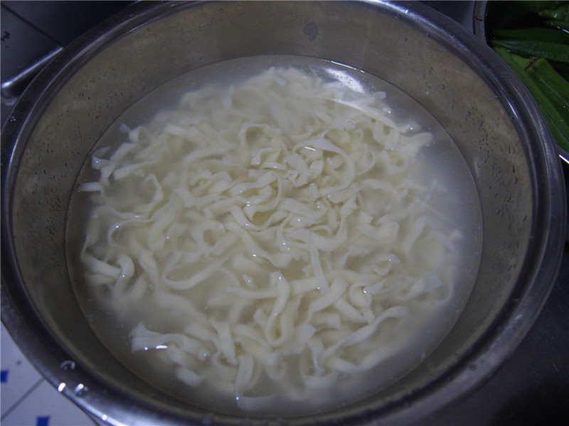 豆瓣酱拌面步骤5