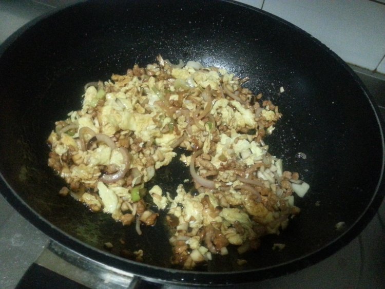 香菇肉丁鸡蛋面步骤9