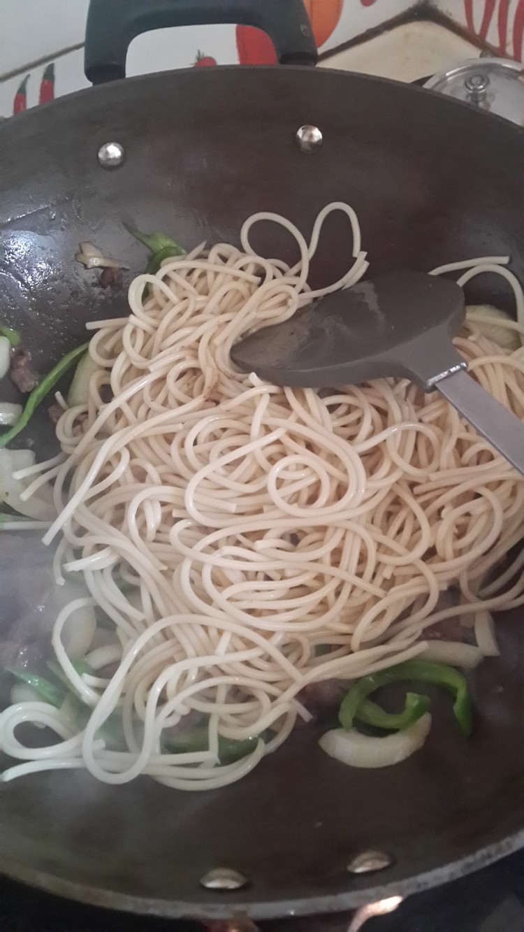 黑胡椒牛肉面步骤6