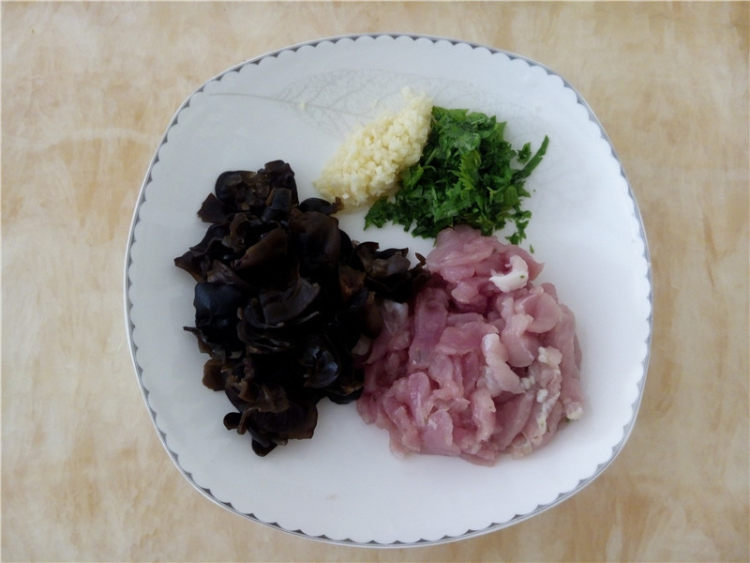 肉丝木耳面步骤2