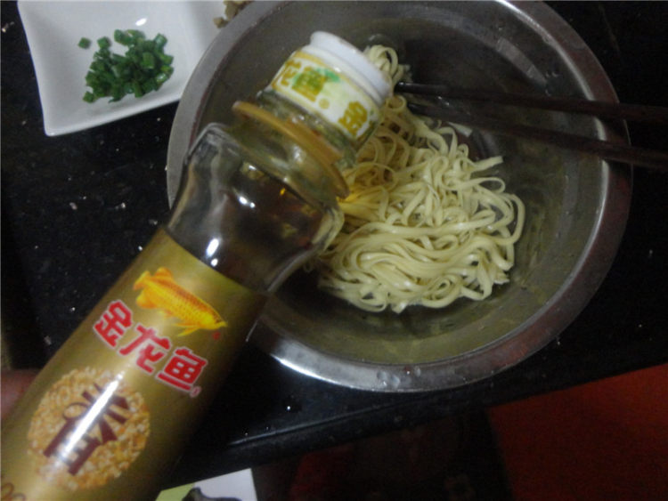 【手工美食】热干面步骤3