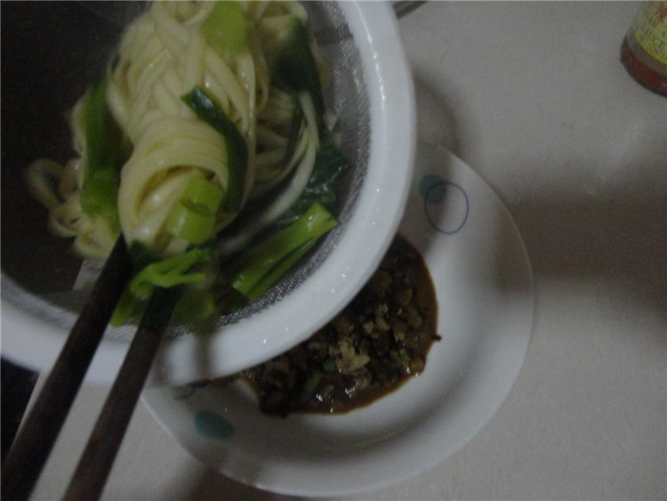 【手工美食】家常拌面步骤8