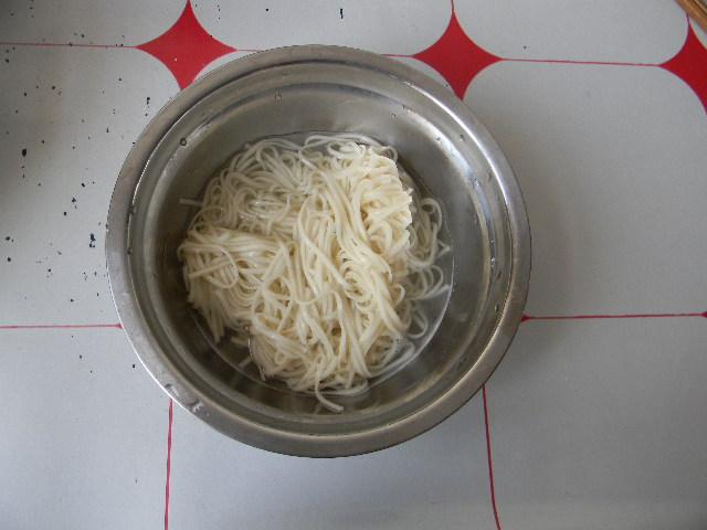 葱香番茄面步骤4
