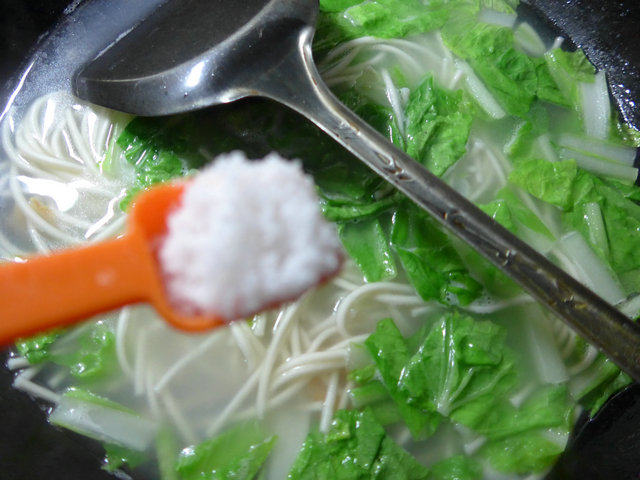 开洋五号菜汤面步骤6