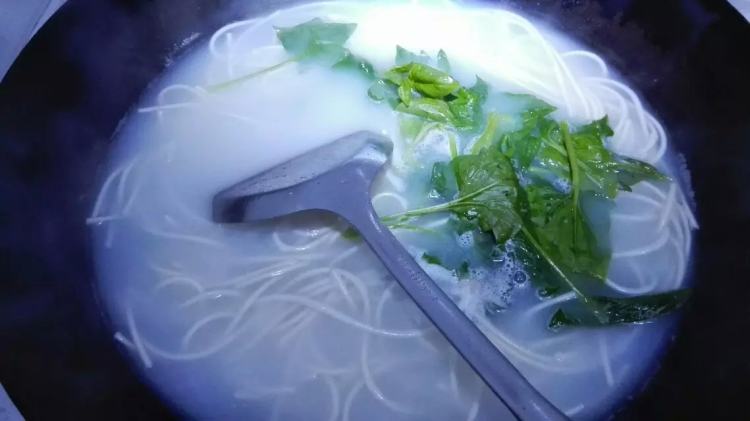 重庆麻辣小面步骤6