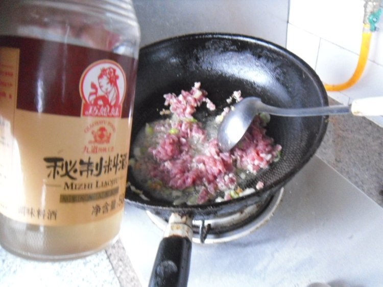 肉丁榨菜打卤面步骤7