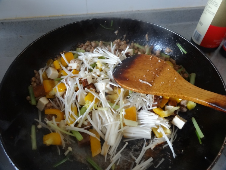 鸡块肉末面步骤13