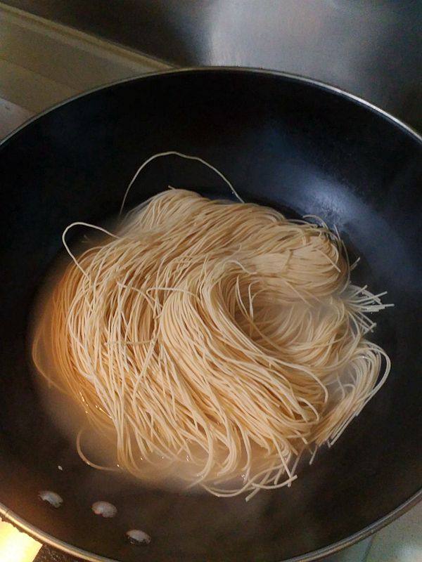 龙虾烩面步骤5