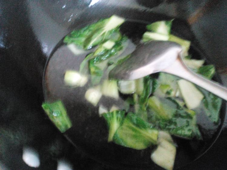 青菜香菇面步骤5