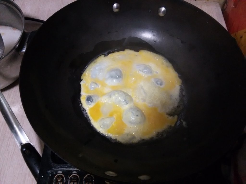 骨头汤面条步骤2