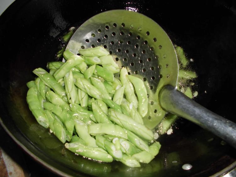 豆角汆面步骤5