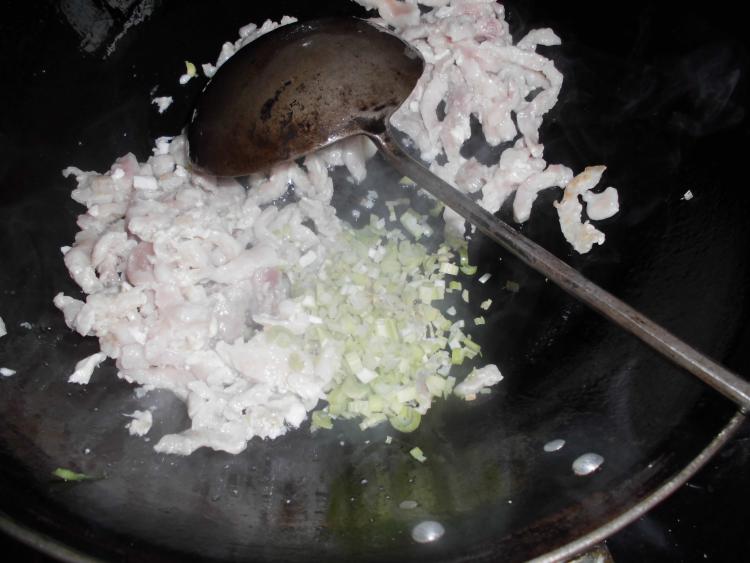 豆角汆面步骤7