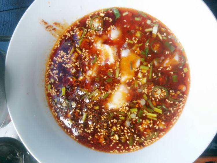 麻辣红汤面步骤4