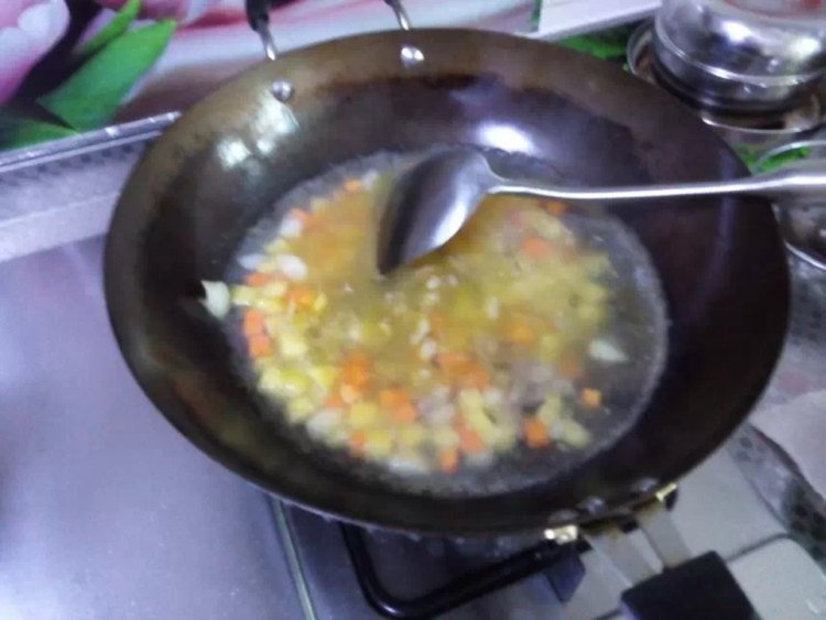 咖喱牛肉螺纹面步骤6
