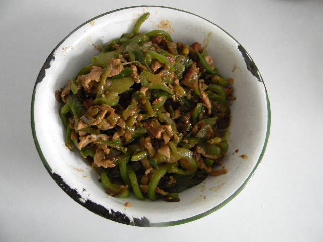 青椒肉丝炸酱面步骤10
