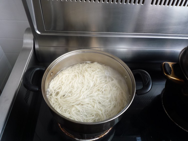 油菜牛肉面步骤5