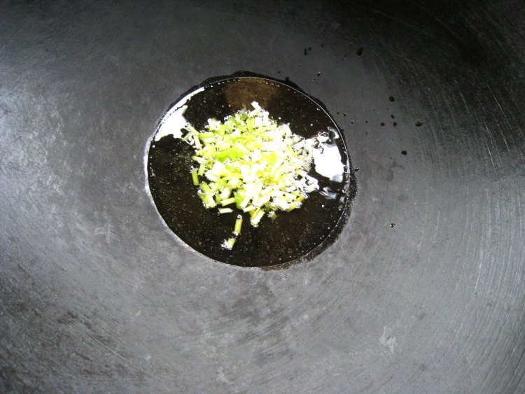 鸡蛋茄汁扯面步骤10