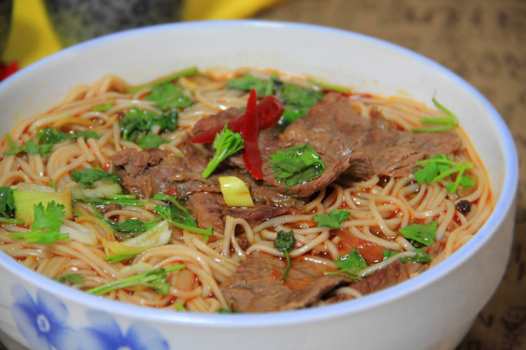 五香牛肉面步骤6
