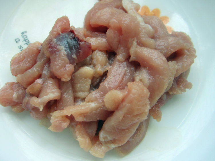 麻辣肉丝凉面步骤3