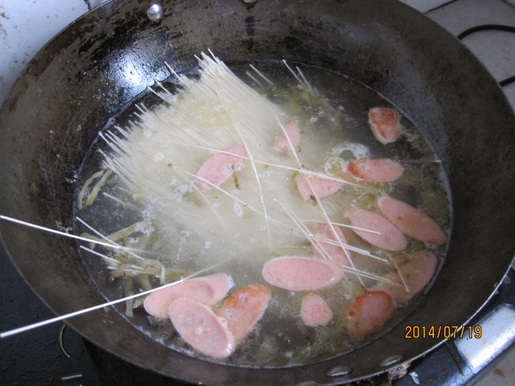 榨菜火腿面步骤8