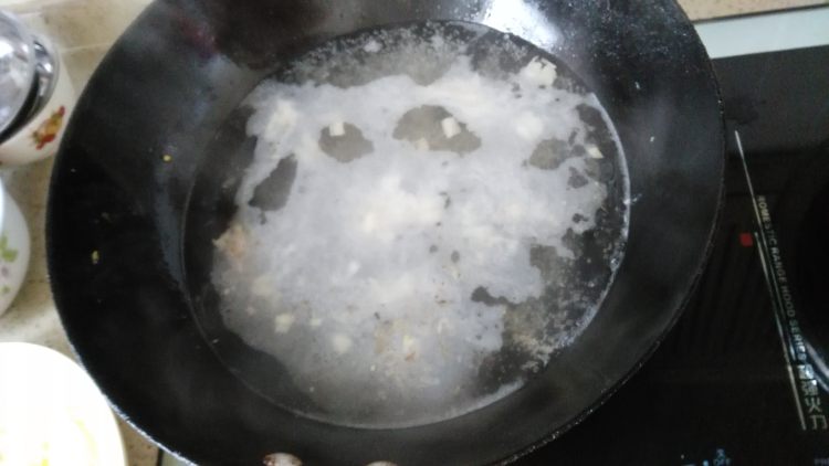 青菜鸡蛋方便面条步骤3