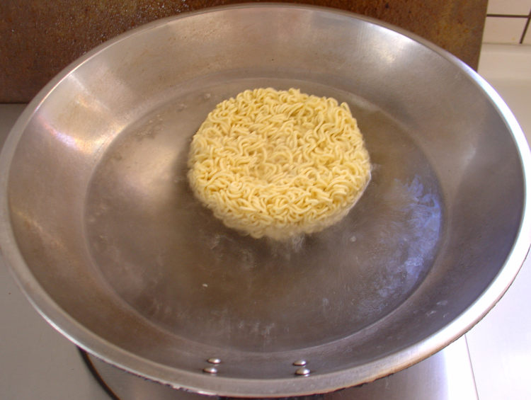 油菜鸡蛋面步骤9
