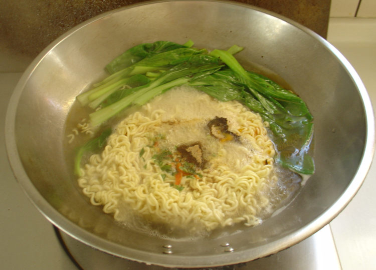 油菜鸡蛋面步骤11