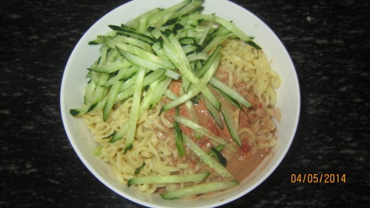 芝麻酱拌泡面步骤5