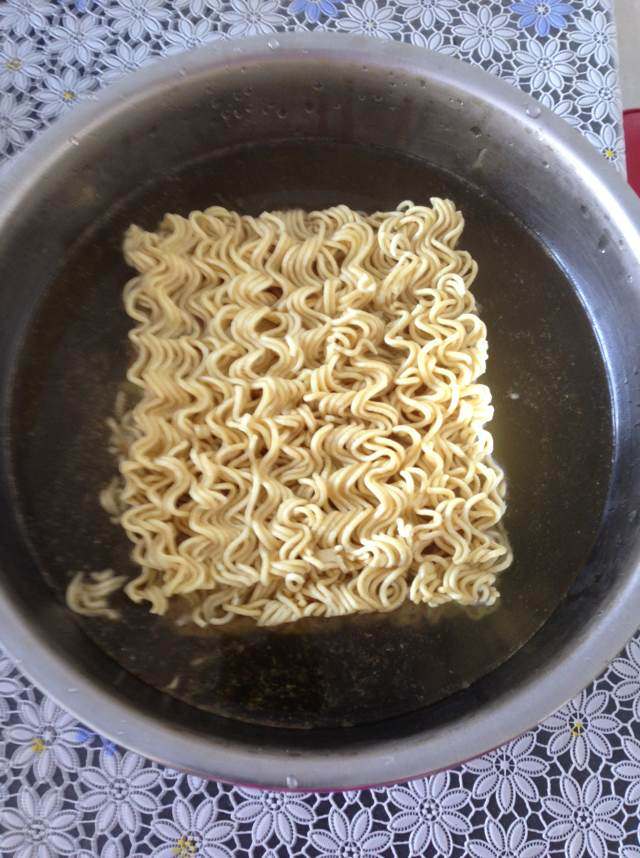 方便面饼步骤1