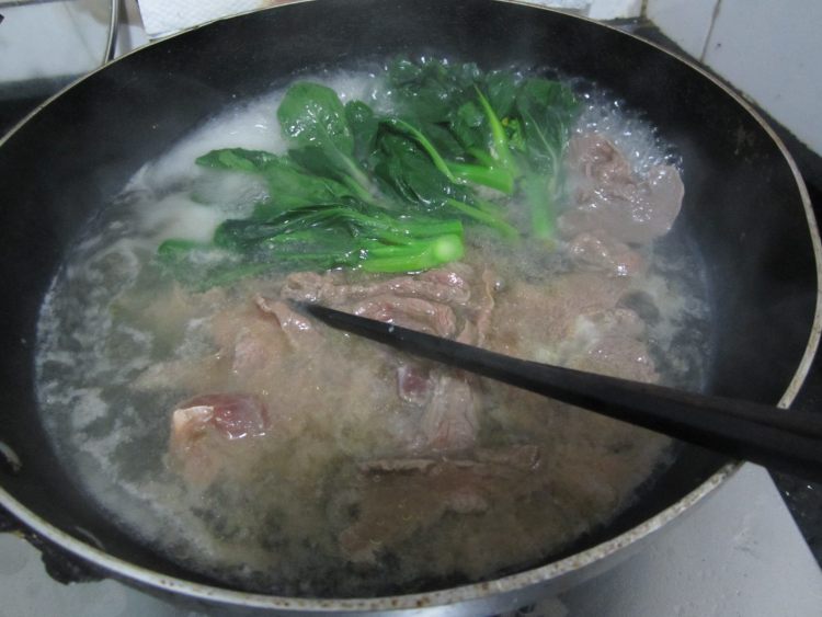 牛肉方便面步骤6