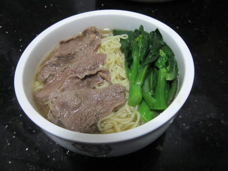 牛肉方便面步骤8