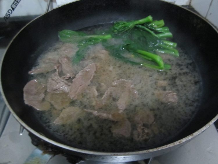 牛肉方便面步骤7