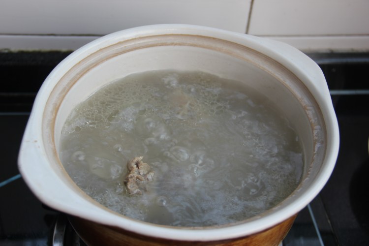 西葫大骨面步骤2