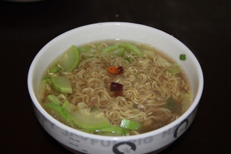 西葫大骨面步骤9