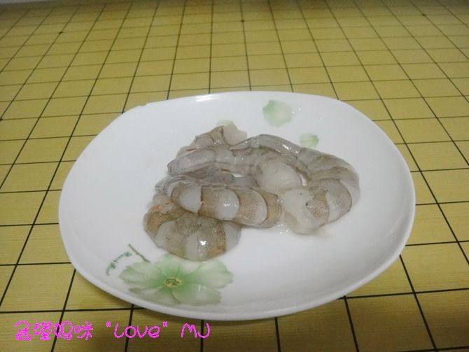 虾仁面条步骤2