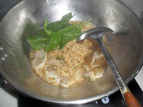 方便馄饨面步骤6