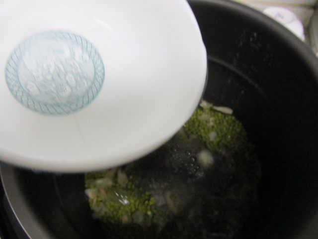 薄荷百合绿豆汤步骤3
