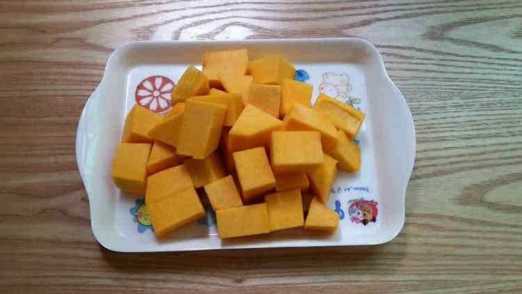 南瓜红枣莲子绿豆汤步骤4