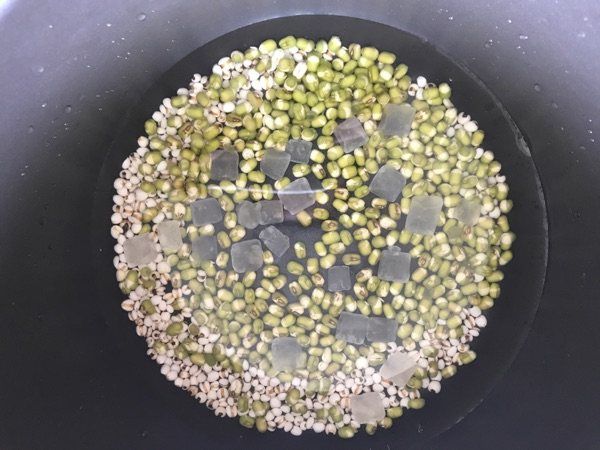 绿豆薏米冻步骤3