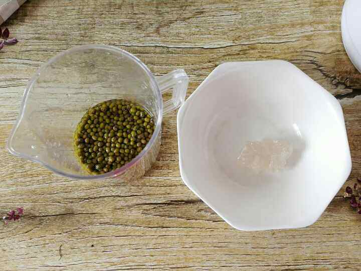 豆浆机煮绿豆汤步骤1
