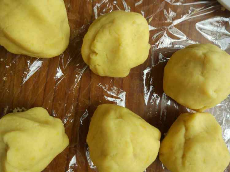 绿豆糕（芝麻核桃馅）步骤12